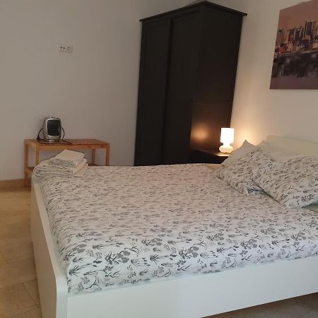 Apartamentos Naranja Y Limon Valencia Kültér fotó